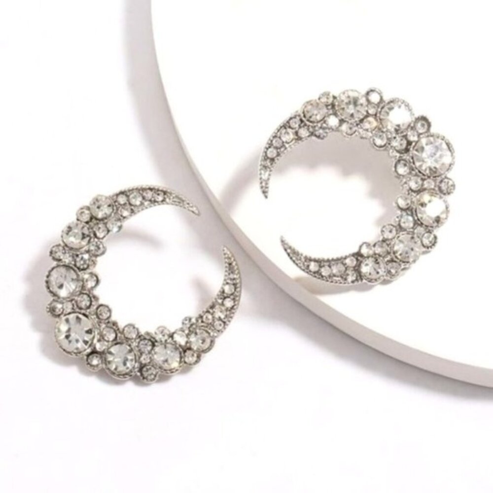 🟢DONATING 12/15!🟢 NWT Crystal Zircon Earrings - Picture 3 of 8